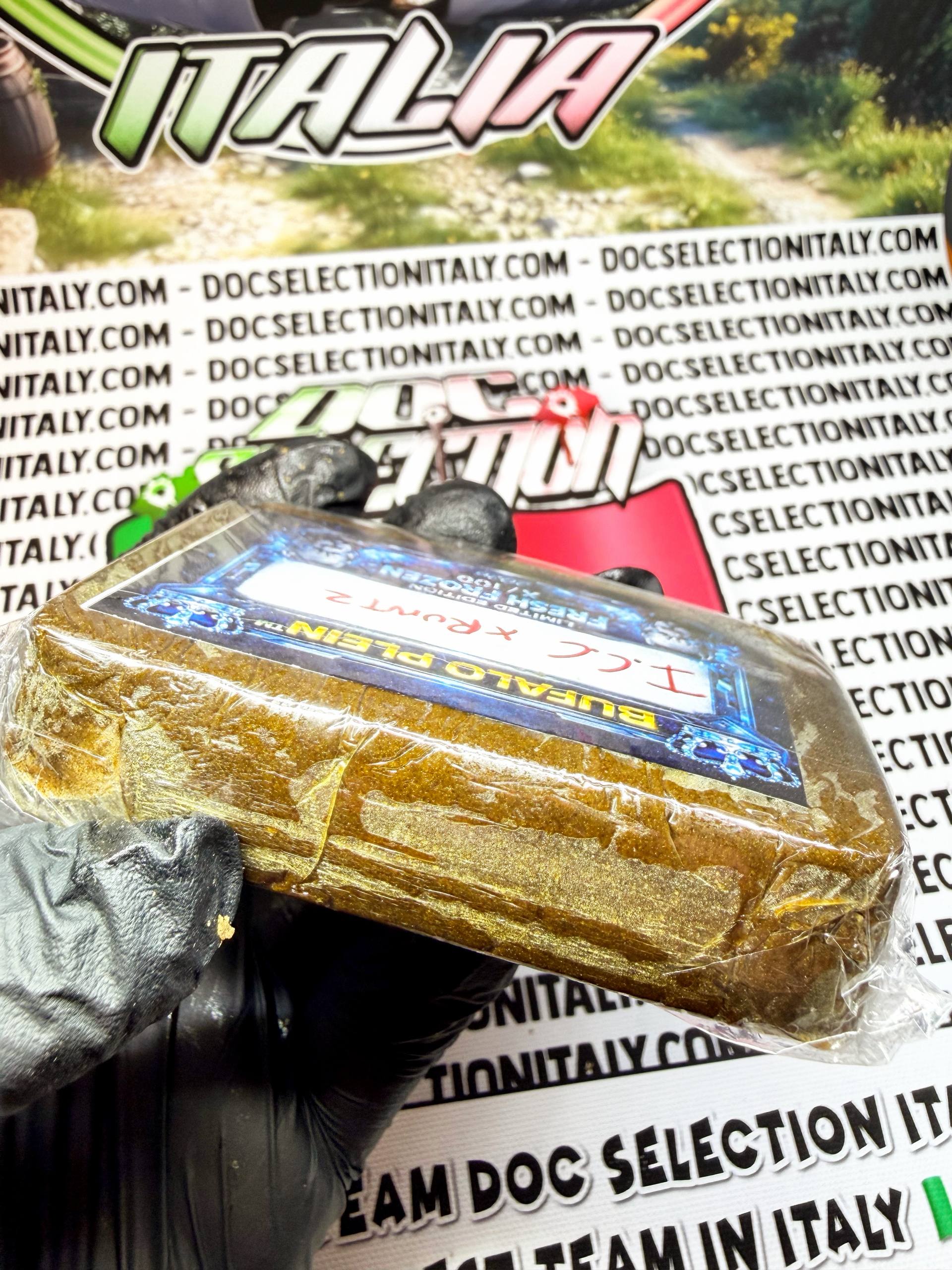 Fresh Frozen Limited 2026 Bufalo Plein - ICE CREAM CAKE  x RUNTZ